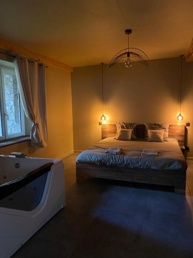 Superbe Appartement Avec Jacuzzi Et Jardin Prive Marlhes 外观 照片